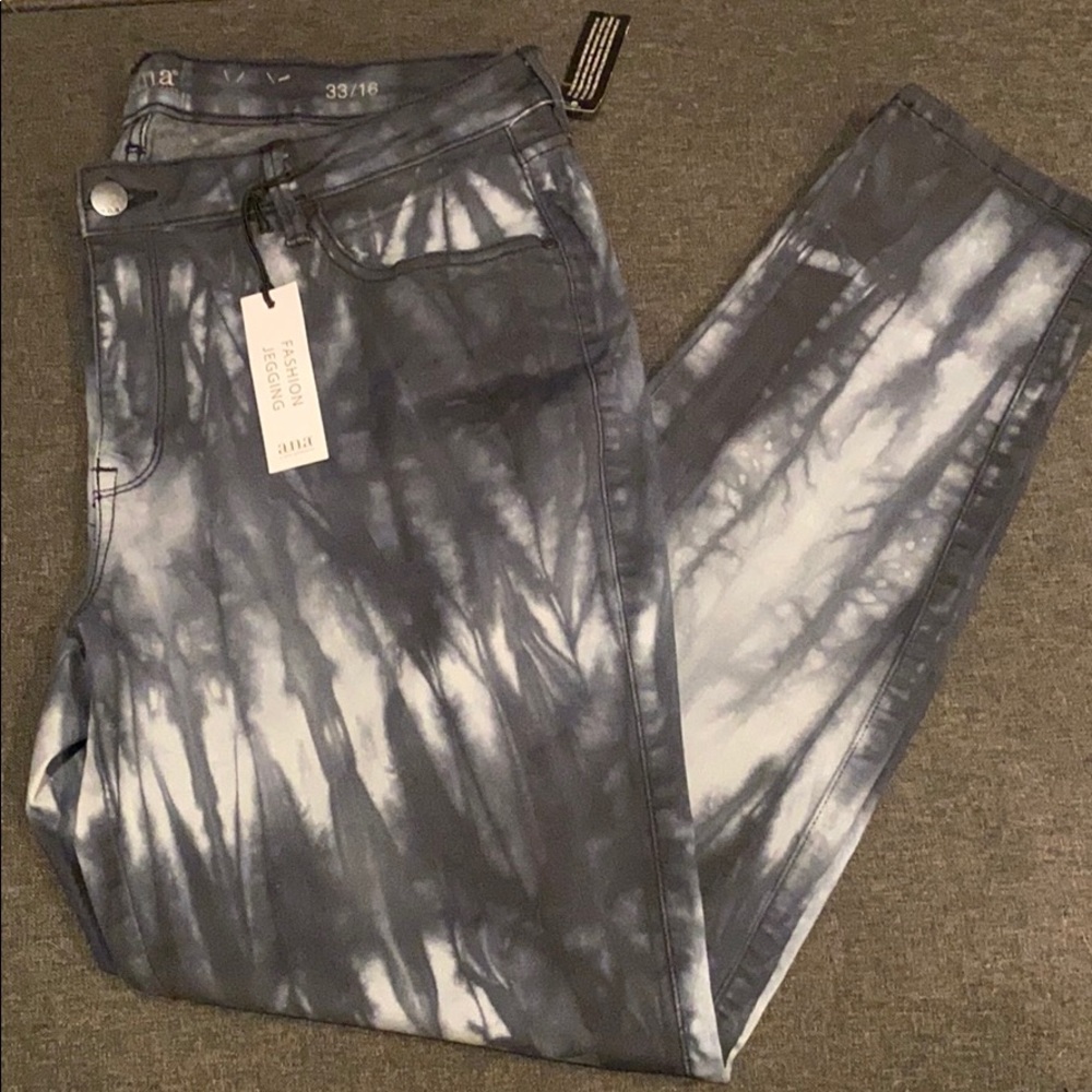 Ana jeans